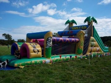 Selva enorme inflable Inflatables del funcionamiento EN14960 de la carrera de obstáculos de los niños