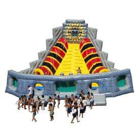 Diapositivas inflables grandes de la pirámide del vudú, diapositivas al aire libre de los niños de la altura de los 7m