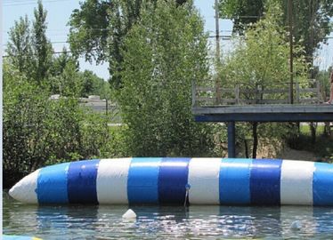 El agua inflable de Exicting juega la almohada de salto de la gota de encargo del agua