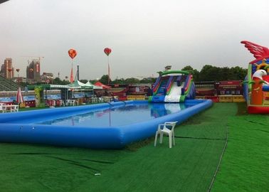 Piscina inflable grande azul de los niños con la diapositiva para las piscinas de Inground