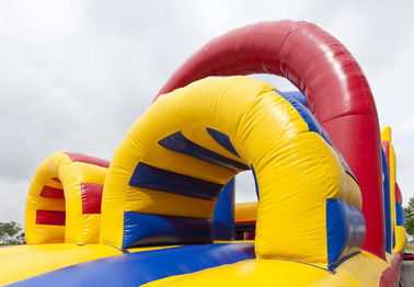 Castillos animosos de la carrera de obstáculos inflable popular de la diversión que excitan