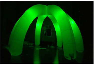 Arco inflable de la decoración del club atractivo con la luz cambiante del LED