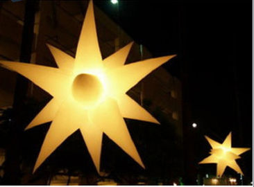El cielo inflable modificado para requisitos particulares de la estrella de los productos de la publicidad llevó las luces para el partido
