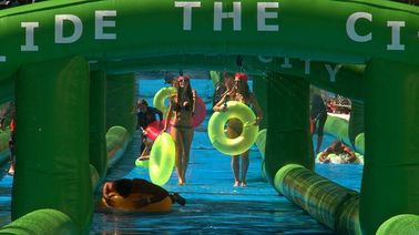 Tobogán acuático inflable gigante verde, diversión loca diapositiva gigante inflable de 1000 pies
