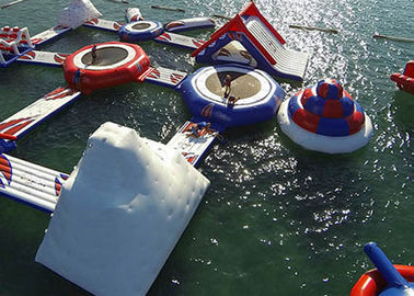 Isla inflable flotante popular, equipo inflable acuático del parque del agua para el adulto