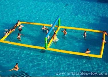Campo inflable del voleibol del agua grande de los juegos del deporte de Comercial para el acontecimiento de la playa