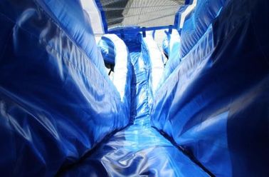Azul toboganes acuáticos inflables del océano de Cali del carril del doble del delfín de 22 pies con el material de la lona del PVC