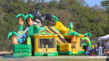 El castillo animoso de los niños combinados inflables de King Kong del gigante con la diapositiva