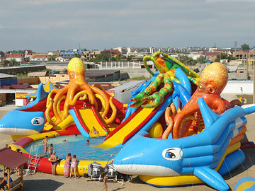 el parque gigante modificado para requisitos particulares del agua del pulpo, parque inflable animal del agua del dolohin con la piscina grande juega