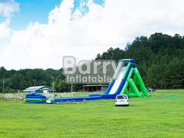Diapositivas inflables masivas materiales del PVC de la diapositiva inflable gigante verde y azul para el césped