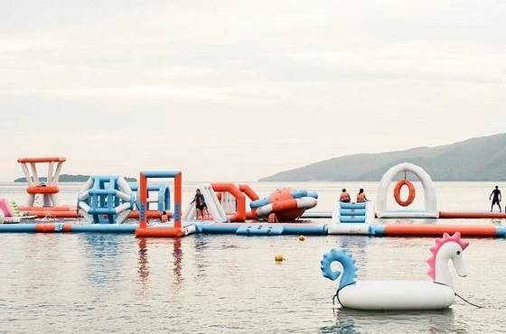 Parque de atracciones flotante amistoso de la carrera de obstáculos del PVC de Eco para el adulto y los niños