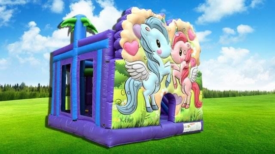 Patio trasero unicornio castillo hinchable alquiler gorila inflable casa niños
