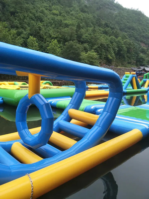 Trampolín de isla flotante inflable Parque acuático flotante de verano personalizado