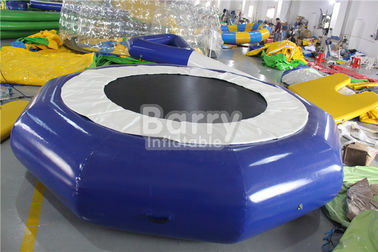 Trampolín flotante inflable durable modificado para requisitos particulares del agua del tamaño del agua abierta para los niños