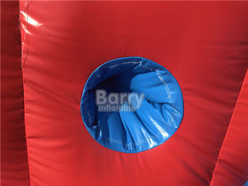 El subir inflable al aire libre gigante rojo corrido, de la carrera de obstáculos 5K del acontecimiento obstáculo inflable 5K