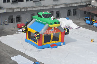 Casa inflable divertida de la despedida del coche/del camión de la construcción del castillo animoso gigante comercial