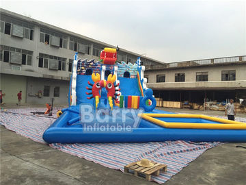 Toboganes acuáticos inflables grandes azules de la malla del dragón del verano con la piscina para la diversión de los niños