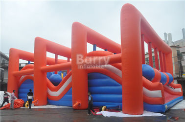 Carrera de obstáculos inflable loca enorme para los adultos/el equipo al aire libre inflable del juego
