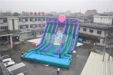 Refresque el tobogán acuático inflable gigante de 5 carriles con la piscina grande/los juegos inflables adultos