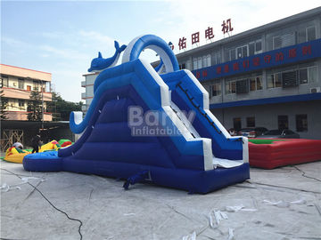Toboganes acuáticos inflables del gigante de la lona comercial del Pvc con la piscina modificada para requisitos particulares