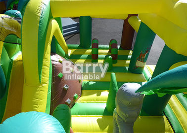 El equipo material interior al aire libre del PVC de n juega el patio inflable del niño grande del tema de la selva
