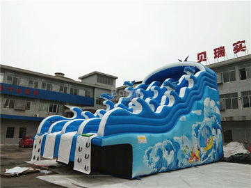 Toboganes acuáticos inflables gigantes para la piscina, diapositiva inflable adulta del parque del agua