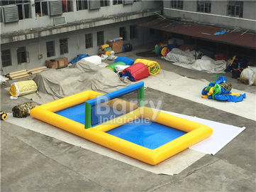 Corte de voleibol inflable del agua del PVC de los juegos inflables al aire libre de los deportes