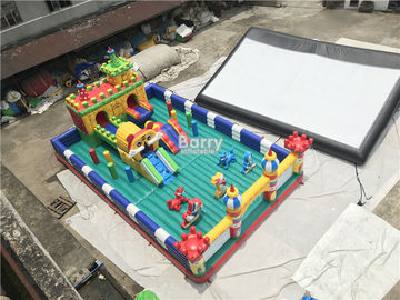 Diapositiva inflable comercial de la gorila del parque de atracciones del patio para los niños