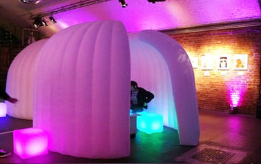 Sala de reunión inflable curvada inflable de la pared de la feria profesional interior/al aire libre