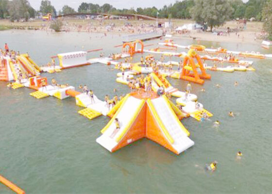 Parque flotante del tobogán acuático del patio trasero de los niños de Aqua Sports Water Park Inflatable