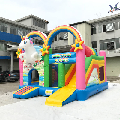 Parque modificado para requisitos particulares de la despedida del PVC Unicorn Inflatable Jumping Bouncer House para la actividad