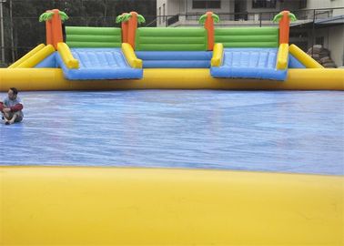 Parque inflable asombroso del agua del equipo al aire libre gigante del juego para los niños
