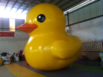 Pato amarillo inflable atractivo con la lona del PVC de la prenda impermeable 0.55m m