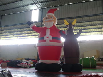 Productos publicitarios inflables de la lona del PVC, Santa Claus inflable para la decoración de Navidad del centro comercial