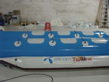 Deportes acuáticos del PVC del juguete barco de plátano inflable del barco/6 de la persona inflable azul