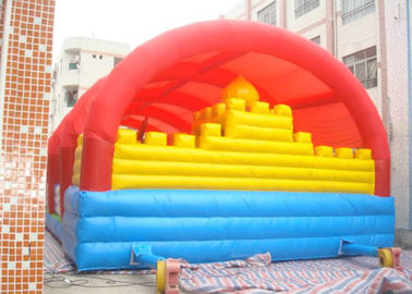 Alquile el castillo animoso inflable para saltar/la ciudad inflable al aire libre de la diversión
