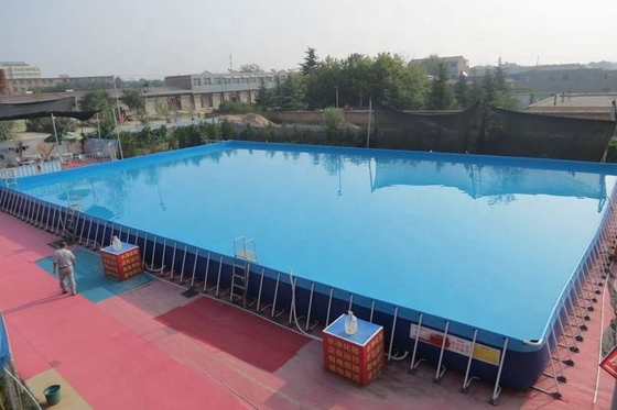 Proyecto grande rectangular sobre la altura portátil de tierra de la piscina el 1.5m