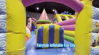 Diversión en el patio inflable interior