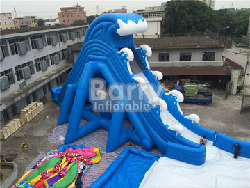 Tobogán acuático inflable gigante azul de la onda 36 * 20 * el 15m con el ventilador de la piscina CE/UL