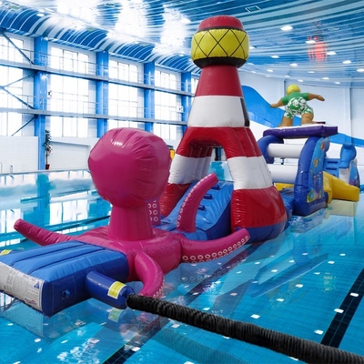 17M Piscina de salpicaduras de mar Cursos de obstáculos inflables en el agua para niños y adultos