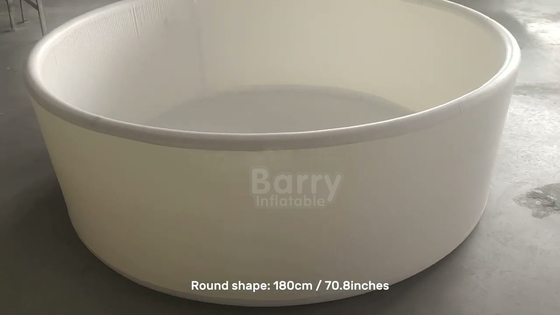 Piscina de tamaño grande portátil plegable Pvc con puntada de goteo Inflable sobre el suelo