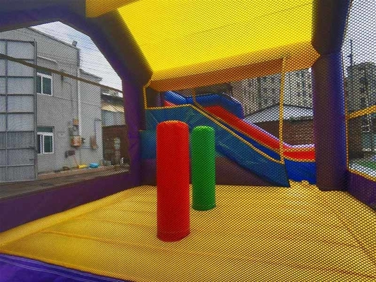 Casa de rebote para niños personalizada con combinación de tobogán y gancho de baloncesto