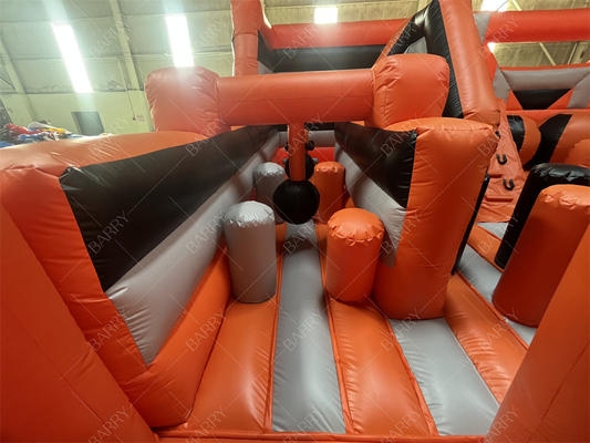 Parque temático inflable con juego deportivo