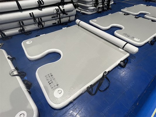 Juego de deportes acuáticos de lujo 2x2x0.1m Plataforma de muelle inflable gris Aleros de aterrizaje para parada de barco