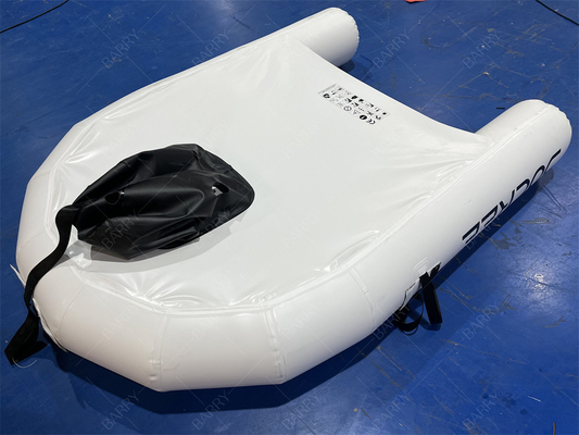Muelle flotante inflable en forma de U para embarcaciones a motor Muelle de esquí a reacción inflable