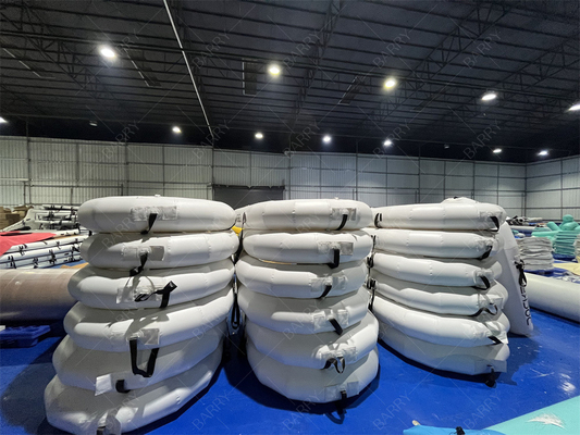 Muelle flotante inflable en forma de U para embarcaciones a motor Muelle de esquí a reacción inflable