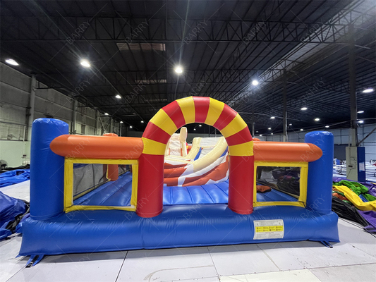 Parque temático inflables para niños al aire libre con pista de obstáculos
