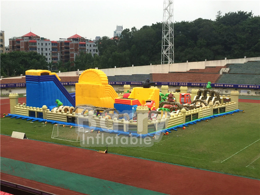 1600m2 El parque temático inflable más grande del mundo Dinosaurios en interiores Gran salto al aire libre con juego deportivo