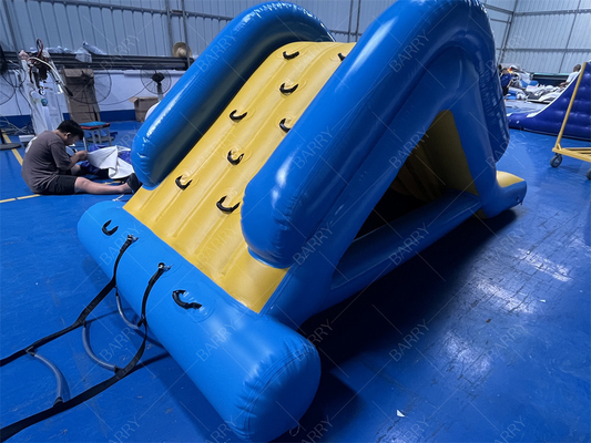Tobogán de escalada y torre de agua inflable para lago, tobogán acuático flotante inflable de venta directa de fábrica para parque acuático
