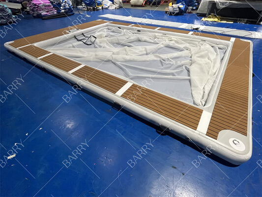 Piscina inflable de medusa y yate con tubo de punto de caída para piscina de mar con red